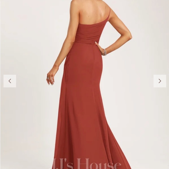 JJ's House Bridesmaid Dress in Vermillion - Picture 2 of 4